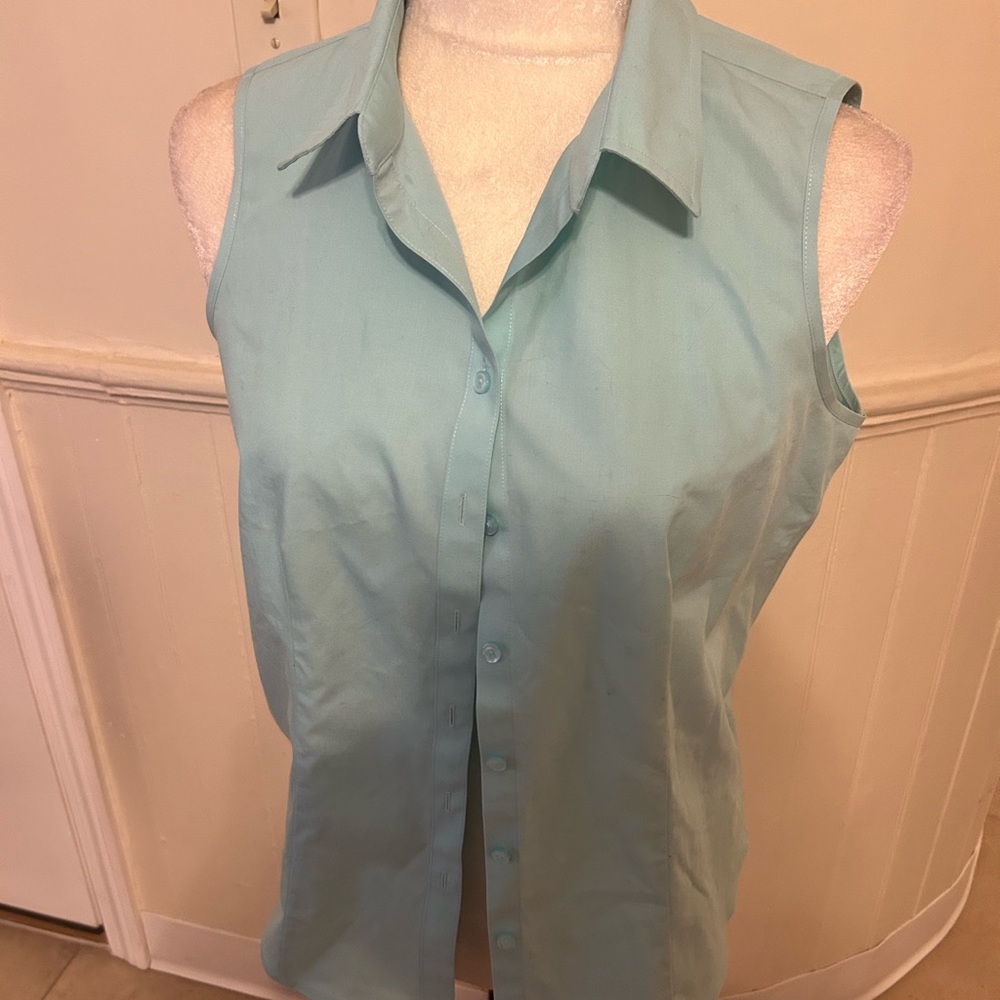 Talbots Wrinkle Resistant Sleeveless Top Size Small petite/NWT